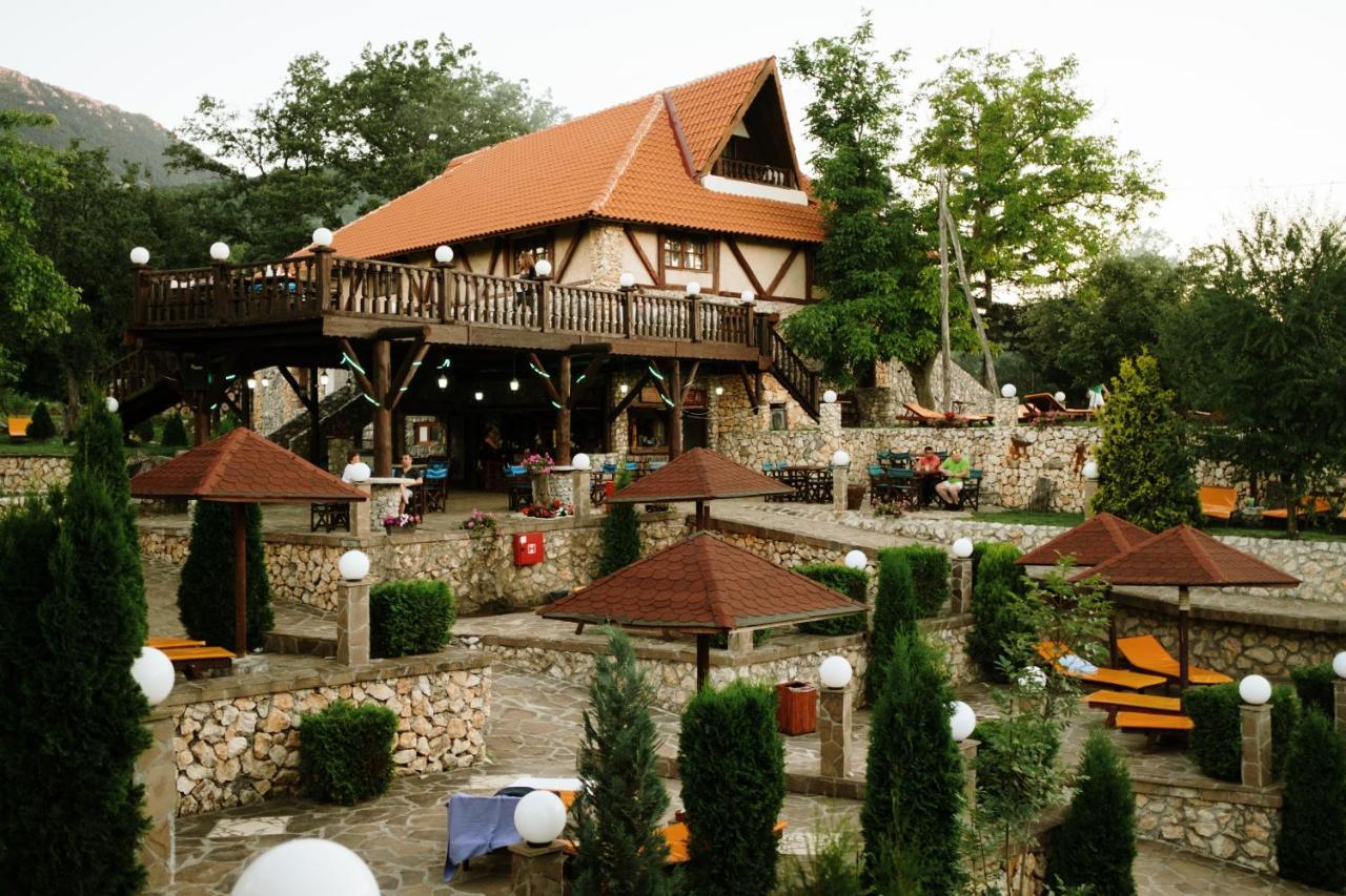 Hotel Etno Centar Balasevic Boljevac ภายนอก รูปภาพ