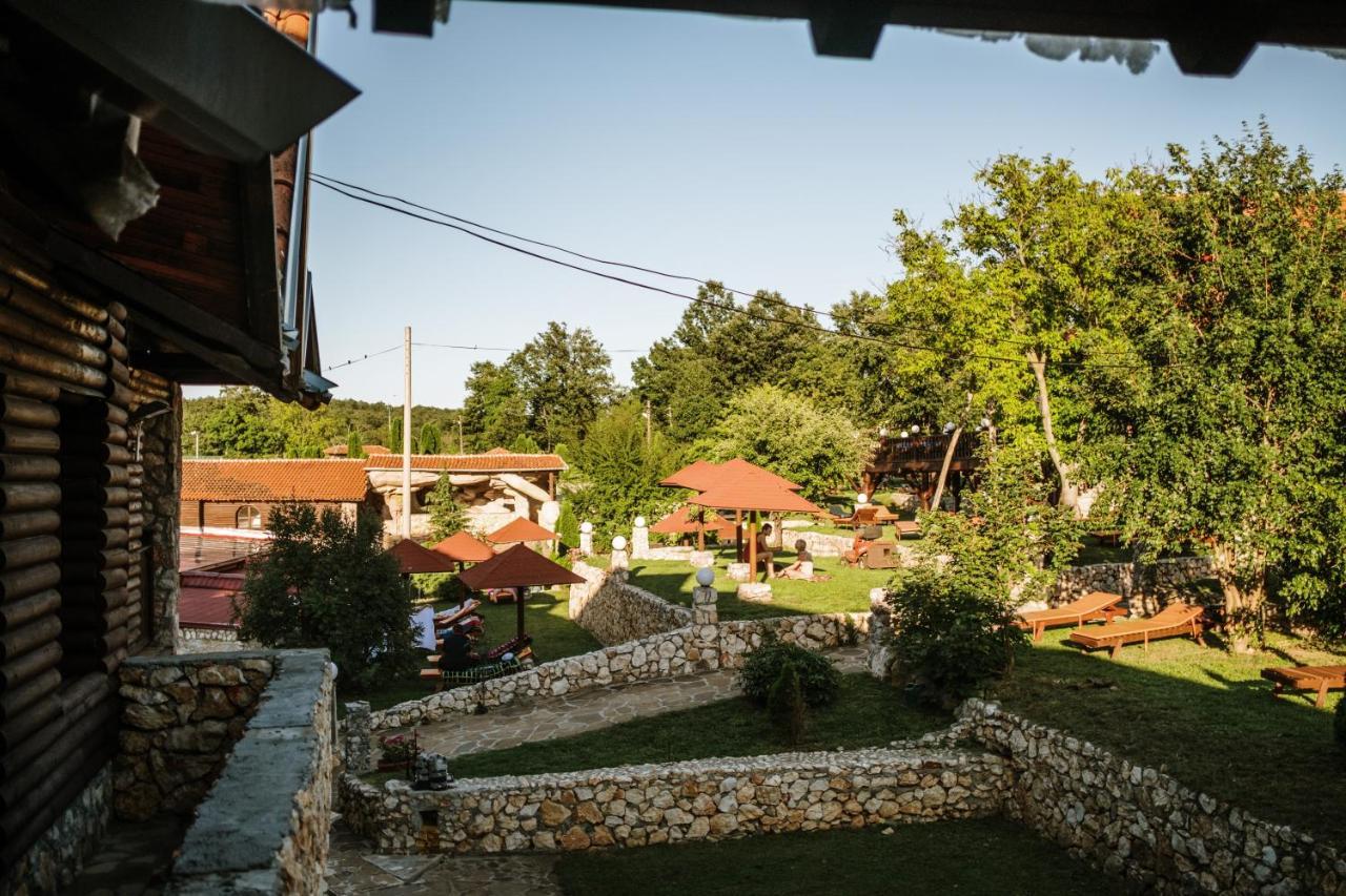 Hotel Etno Centar Balasevic Boljevac ภายนอก รูปภาพ