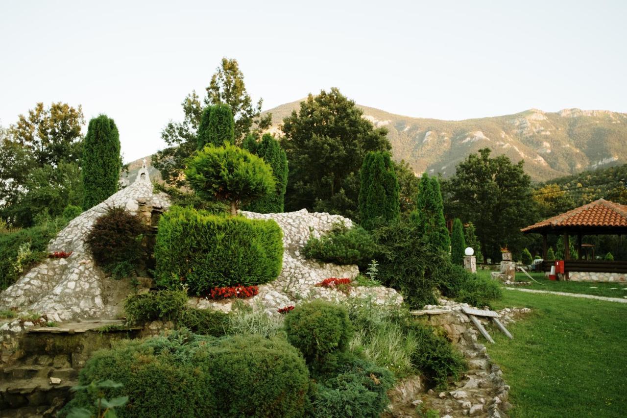 Hotel Etno Centar Balasevic Boljevac ภายนอก รูปภาพ
