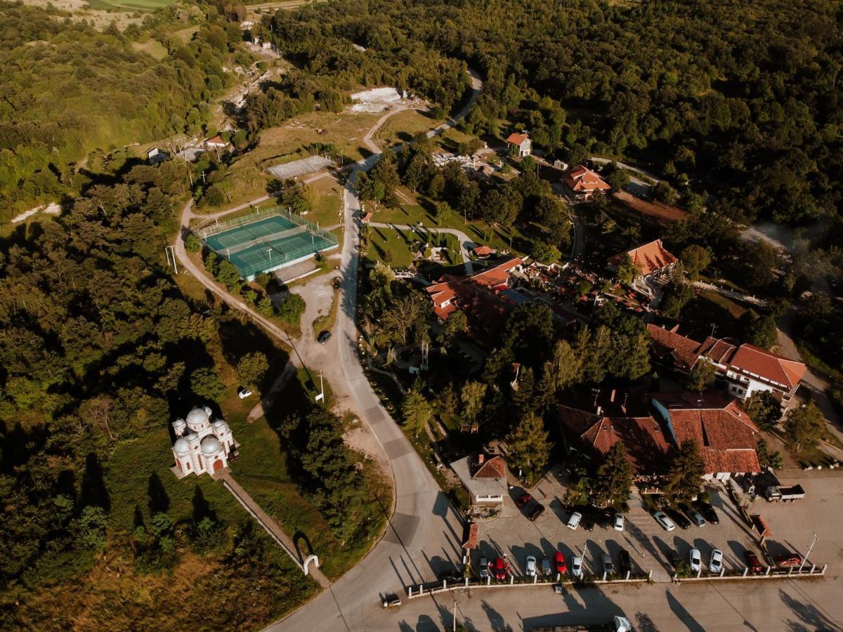 Hotel Etno Centar Balasevic Boljevac ภายนอก รูปภาพ