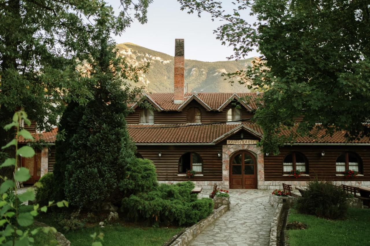 Hotel Etno Centar Balasevic Boljevac ภายนอก รูปภาพ